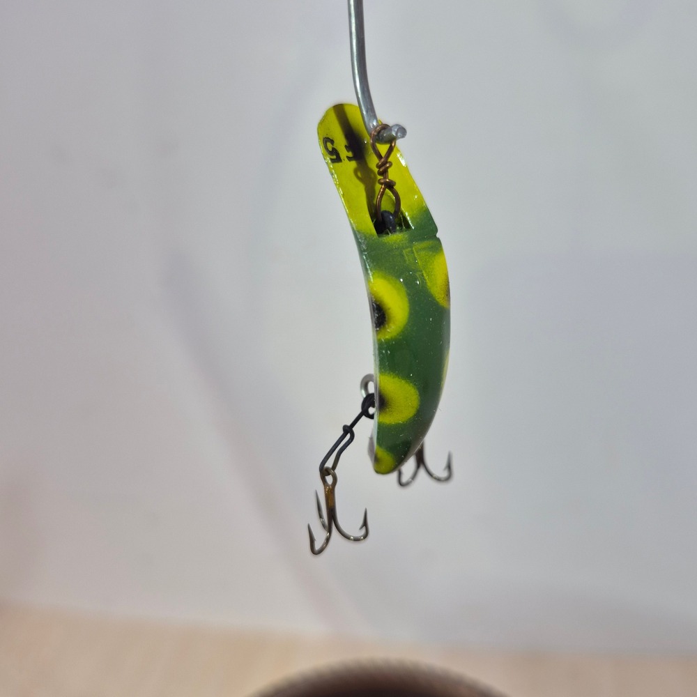Vintage Helin's Fly-Rod Flatfish Lure Size F5 Color FR Green Frog Pattern Boxed